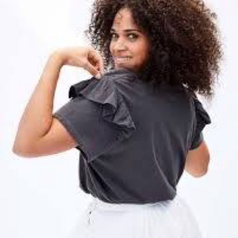 Clare V. Ruffle Charcoal Crew Neck T-Shirt Top x- large NWT 100% cotton NWT - Picture 3 of 10